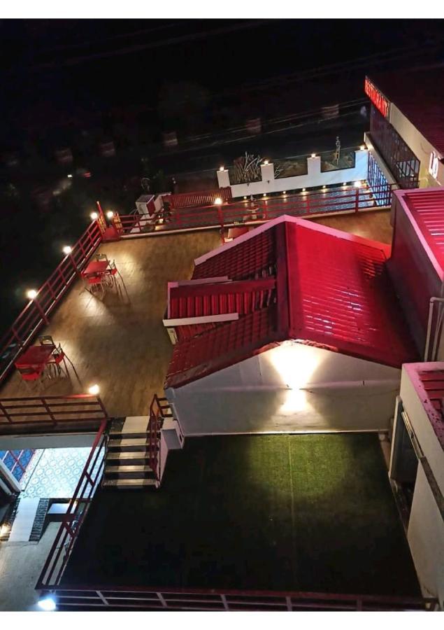 Gods County Hotels & Resorts Tarapith Zewnętrze zdjęcie