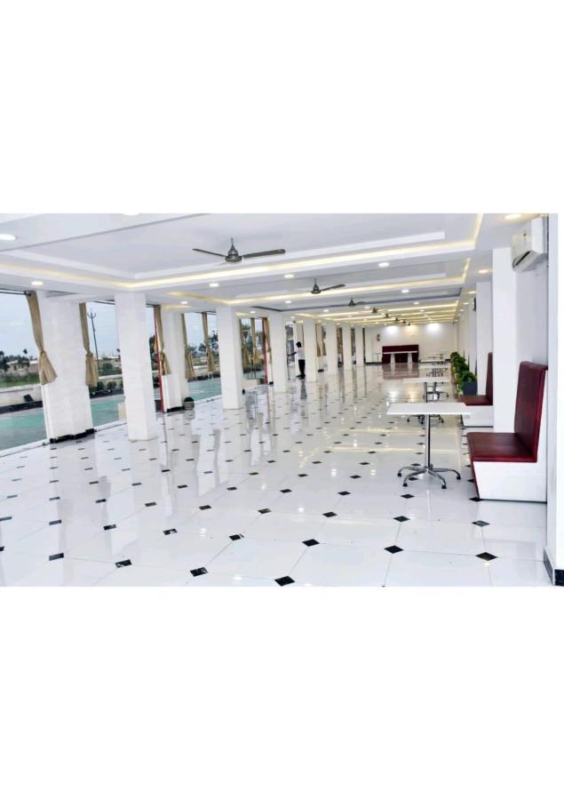 Gods County Hotels & Resorts Tarapith Zewnętrze zdjęcie
