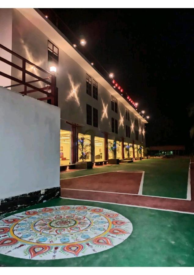 Gods County Hotels & Resorts Tarapith Zewnętrze zdjęcie