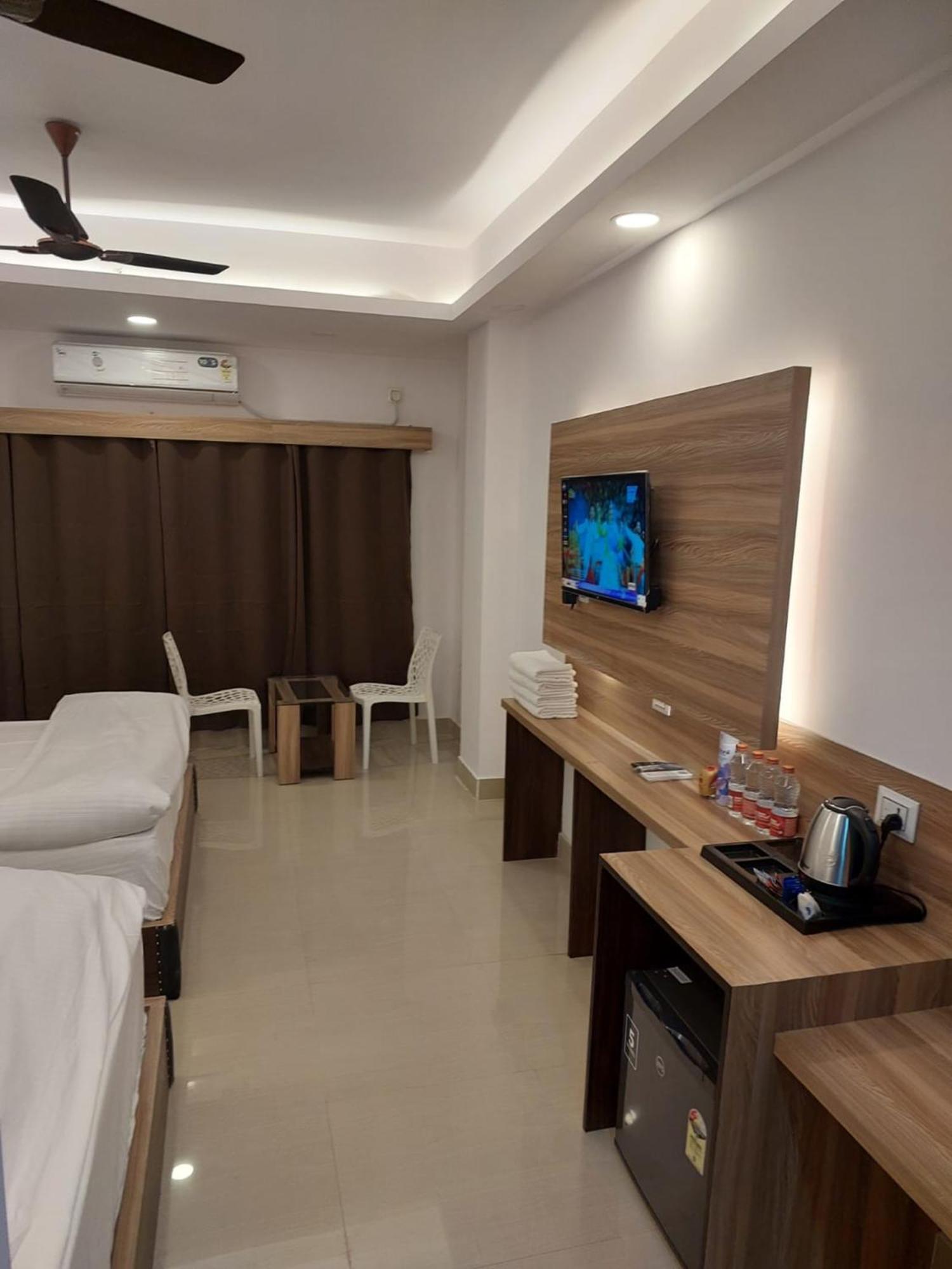Gods County Hotels & Resorts Tarapith Zewnętrze zdjęcie
